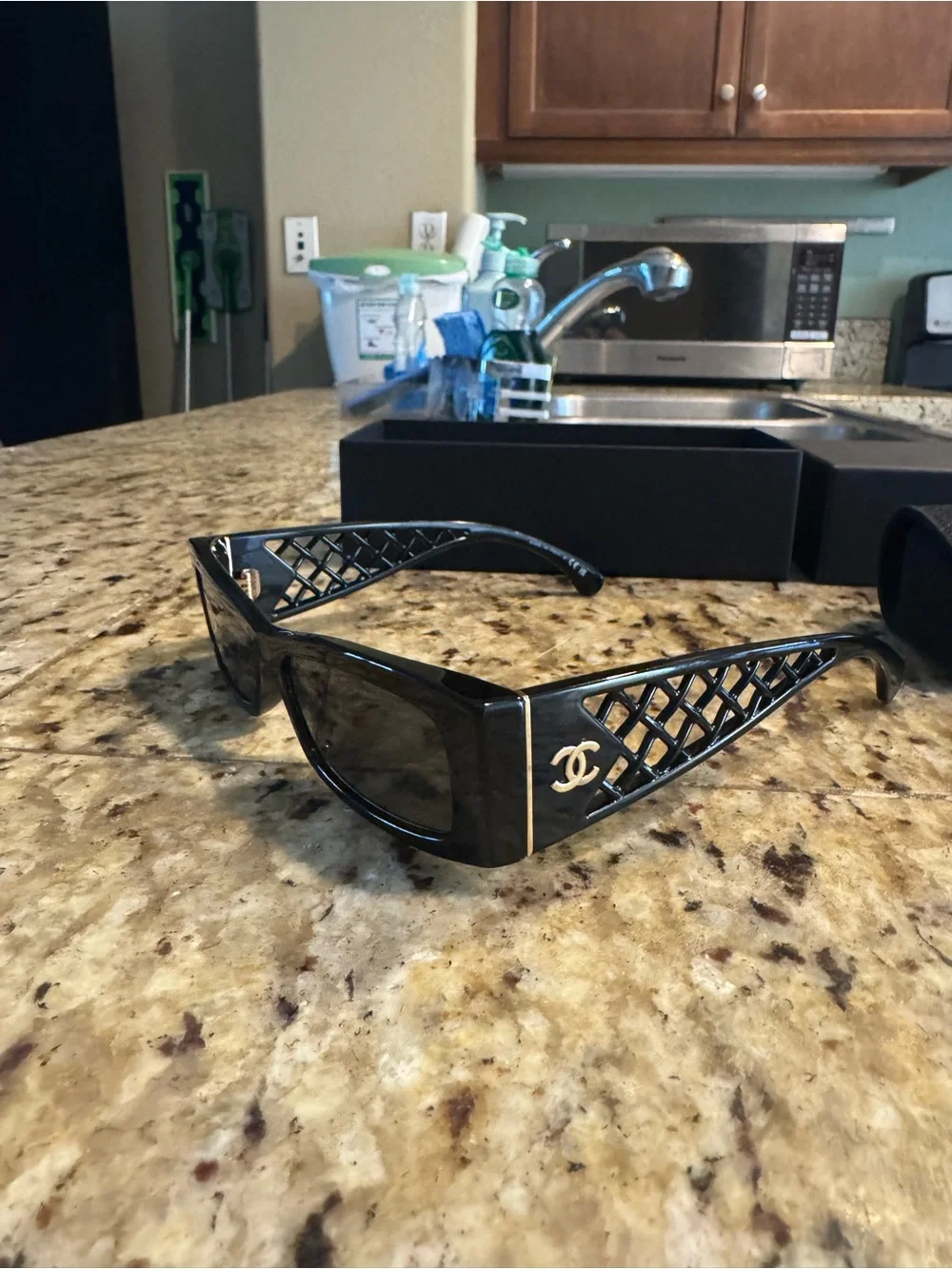 New CHANEL 2026 CH5566 summer collection Black Sunglasses